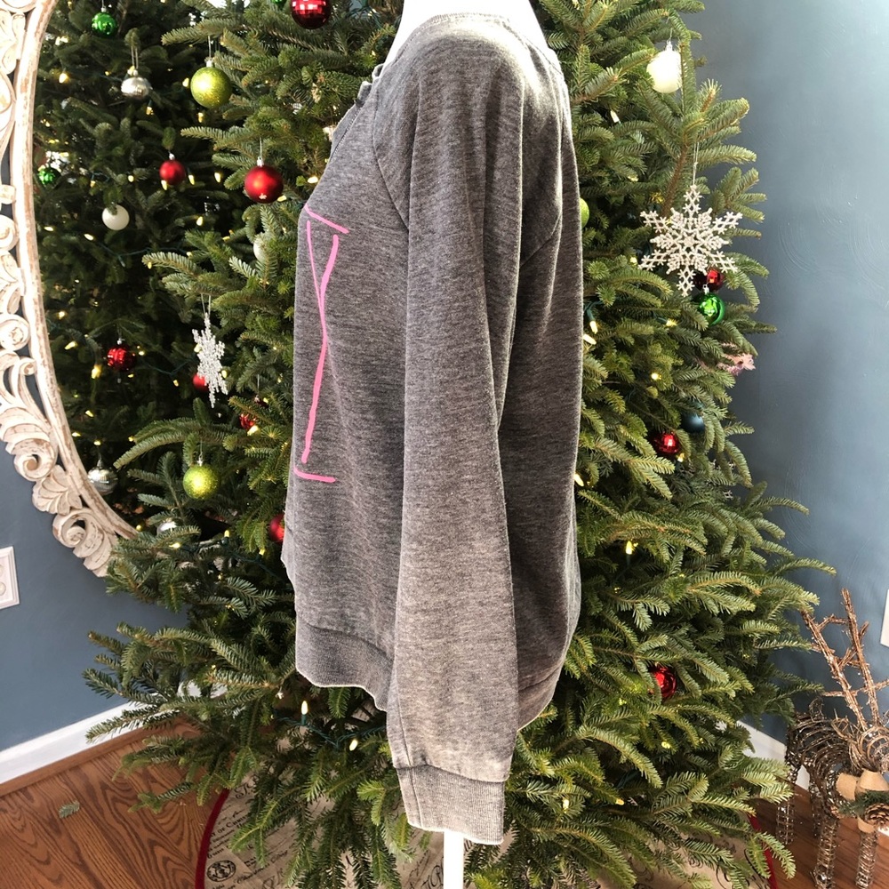 Sweatshirt - Picture 2 of 4